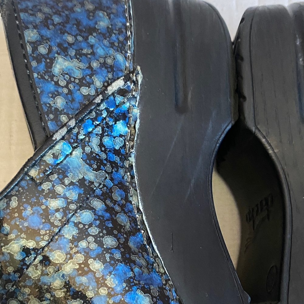 DANSKO Black Blue Multi-Pattern Clogs - image 4